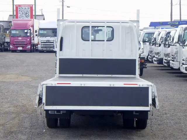 いすゞ エルフ 2RG-NMR88R(2WD)の写真7