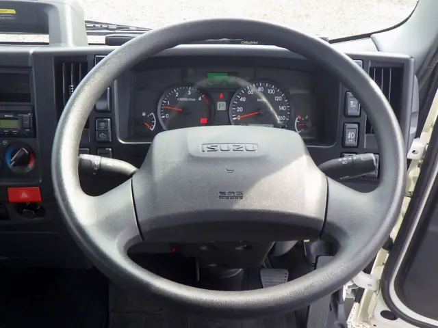 いすゞ エルフ 2RG-NMR88R(2WD)の写真13