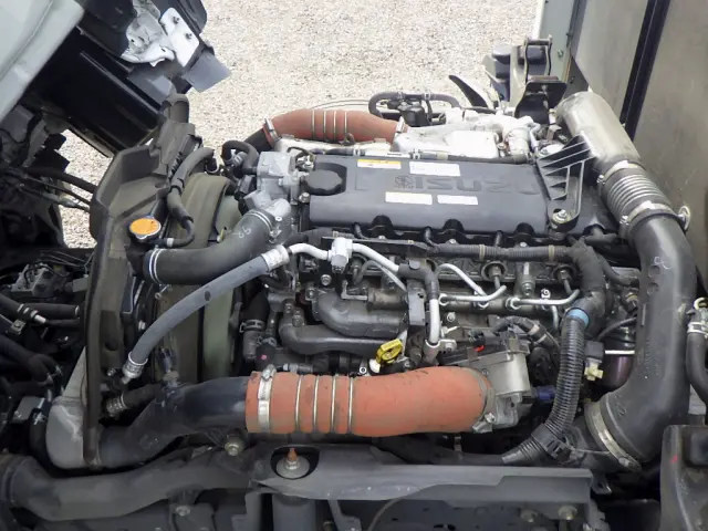 いすゞ エルフ 2RG-NMR88R(2WD)の写真30