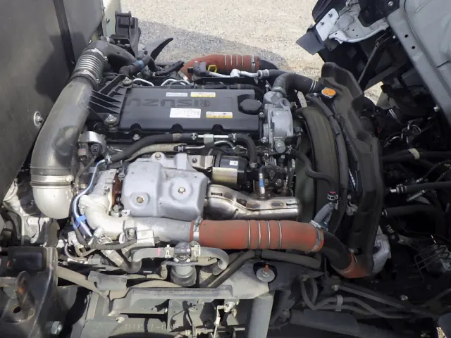 いすゞ エルフ 2RG-NMR88R(2WD)の写真32