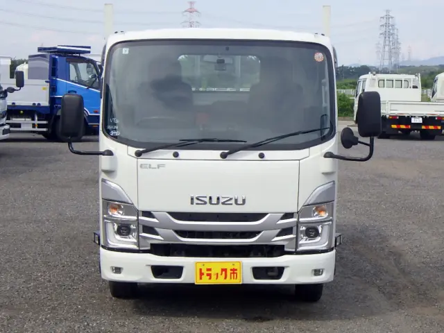 いすゞ エルフ 2RG-NMR88R(2WD)の写真35