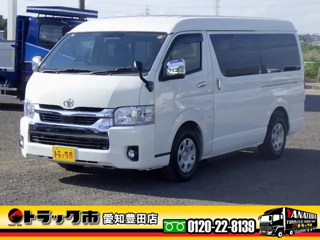 トヨタ ハイエース 3BA-TRH214W(2WD)の写真1
