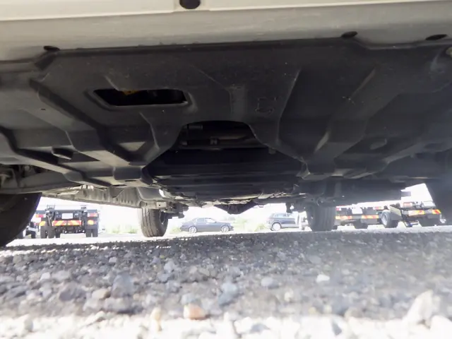 トヨタ ハイエース 3BA-TRH214W(2WD)の写真29