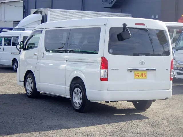 トヨタ ハイエース 3BA-TRH214W(2WD)の写真38