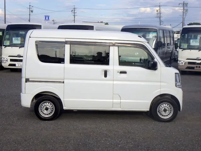 日産 クリッパーバン 5BD-DR17V(2WD)の写真5