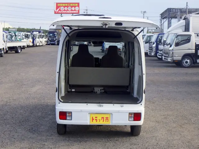 日産 クリッパーバン 5BD-DR17V(2WD)の写真7