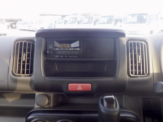 日産 クリッパーバン 5BD-DR17V(2WD)の写真16