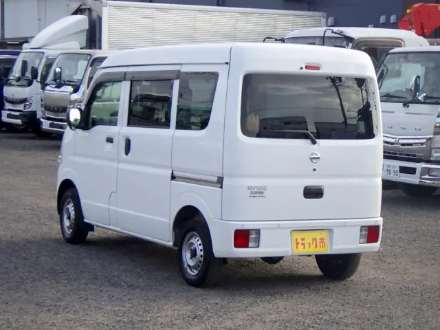 日産 クリッパーバン 5BD-DR17V(2WD)の写真39