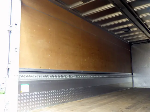 三菱 ファイター 2KG-FK65F(2WD)の写真14