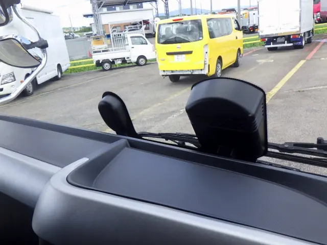 三菱 ファイター 2KG-FK65F(2WD)の写真21