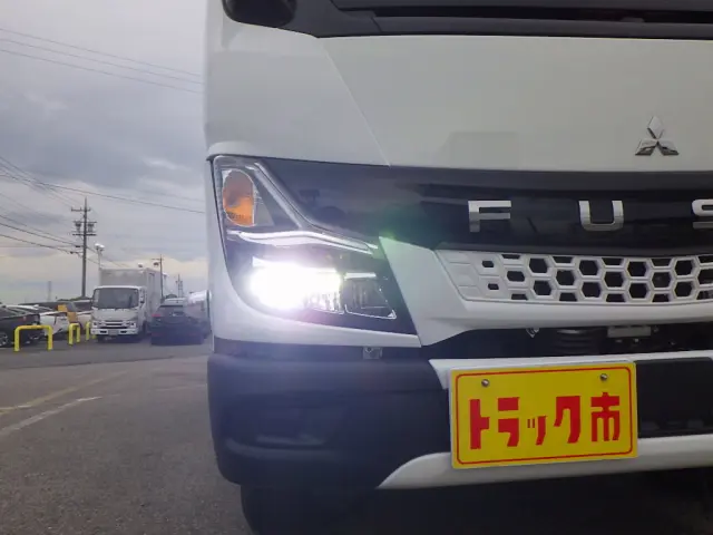 三菱 キャンター 2RG-FEAV0(2WD)の写真3