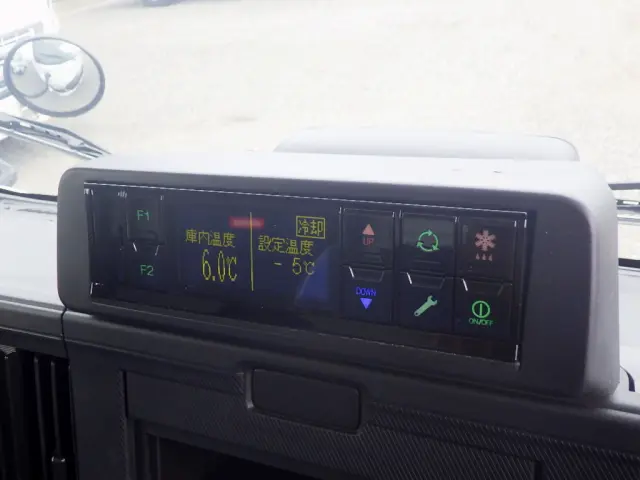 いすゞ エルフ 2RG-NLR88AM(2WD)の写真21