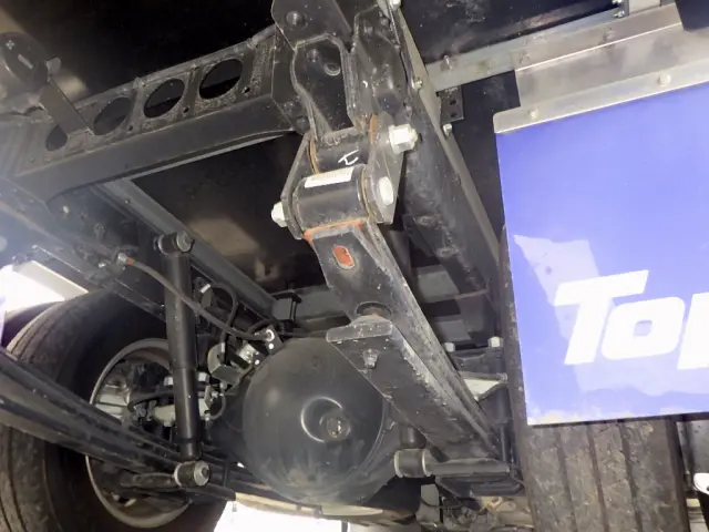 いすゞ エルフ 2RG-NLR88AM(2WD)の写真25