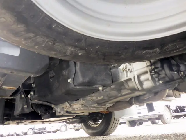 いすゞ エルフ 2RG-NLR88AM(2WD)の写真38