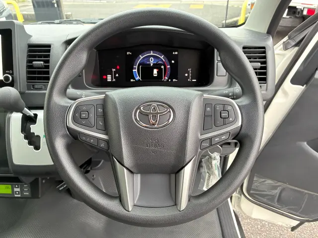 トヨタ ハイエースバン 3DF-GDH201V(2WD)の写真21