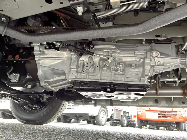 トヨタ ハイエースバン 3DF-GDH201V(2WD)の写真41