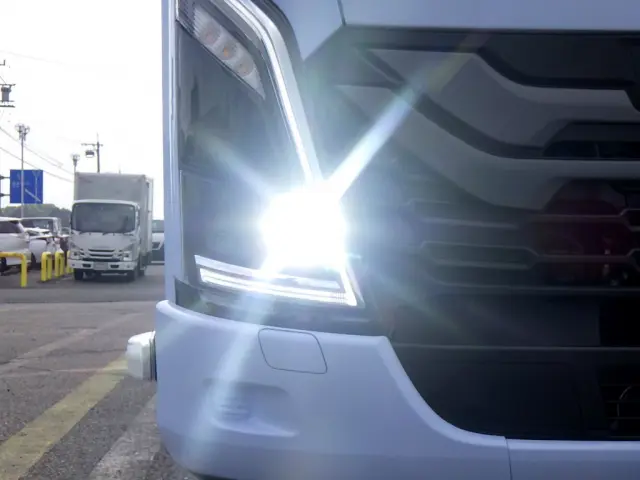 いすゞ エルフ 3DF-NHR87AF(2WD)の写真3