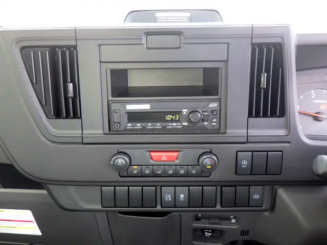 いすゞ エルフ 3DF-NHR87AF(2WD)の写真12