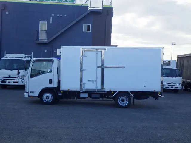 いすゞ エルフ TPG-NMR85AN(2WD)の写真4