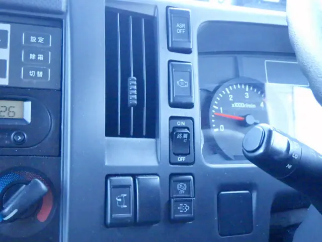 いすゞ エルフ TPG-NMR85AN(2WD)の写真23