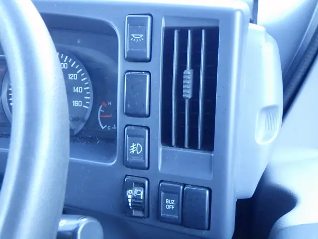 いすゞ エルフ TPG-NMR85AN(2WD)の写真24