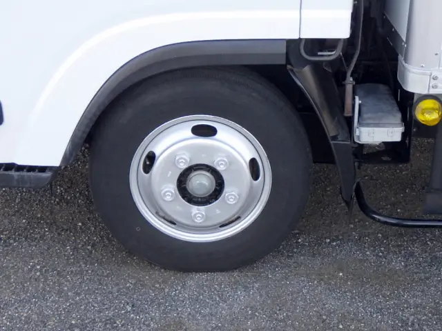 いすゞ エルフ TPG-NMR85AN(2WD)の写真34