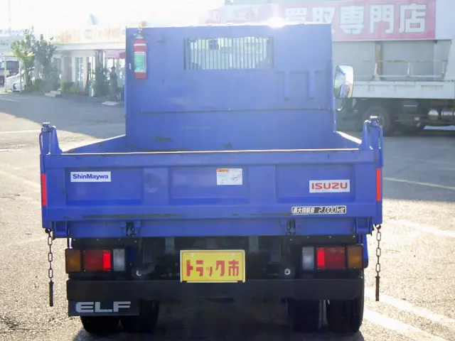 いすゞ エルフ 2RG-NJR88AN(2WD)の写真6