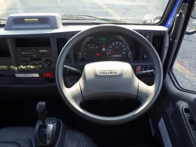いすゞ エルフ 2RG-NJR88AN(2WD)の写真15