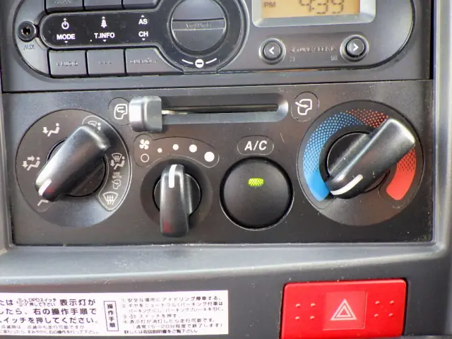 いすゞ エルフ 2RG-NJR88AN(2WD)の写真21