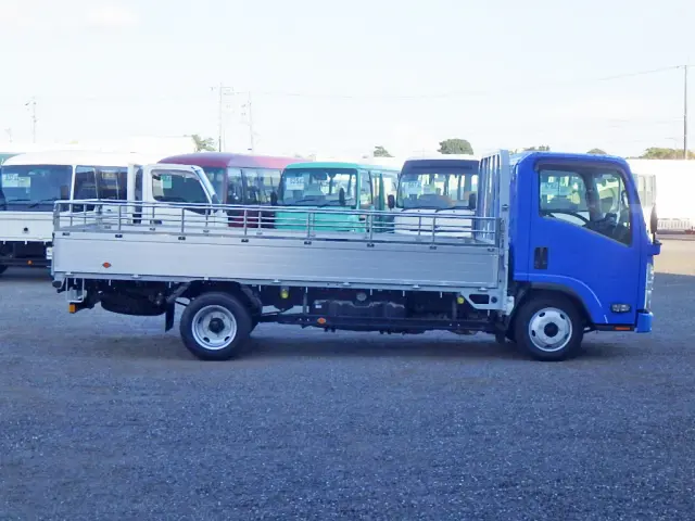 いすゞ エルフ TRG-NLR85AR(2WD)の写真5