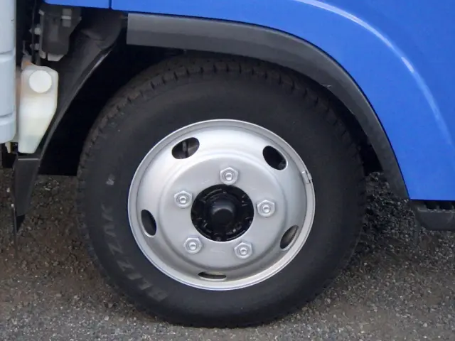 いすゞ エルフ TRG-NLR85AR(2WD)の写真19
