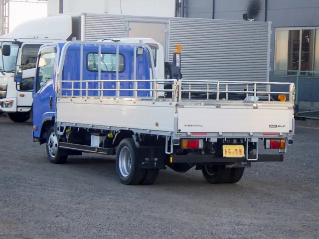 いすゞ エルフ TRG-NLR85AR(2WD)の写真27