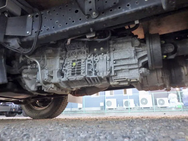 いすゞ エルフ TRG-NLR85AR(2WD)の写真43