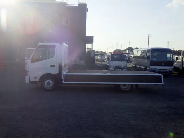 日野 デュトロ 2RG-XZU710M(2WD)の写真8