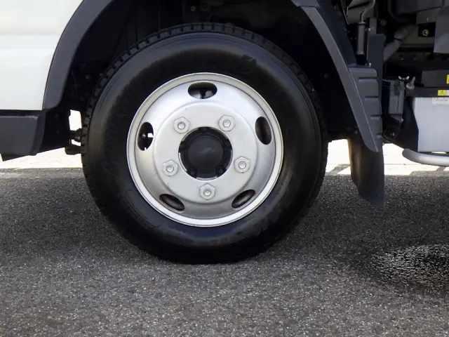 三菱 キャンター TPG-FEB50(2WD)の写真29
