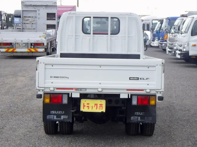 いすゞ エルフ 2RG-NHR88A(2WD)の写真6