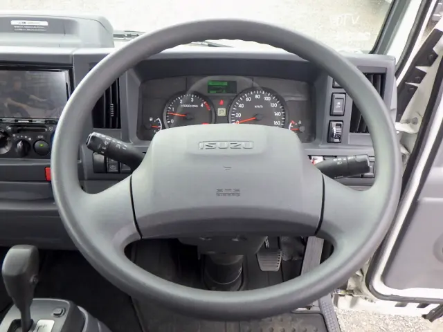 いすゞ エルフ 2RG-NHR88A(2WD)の写真12