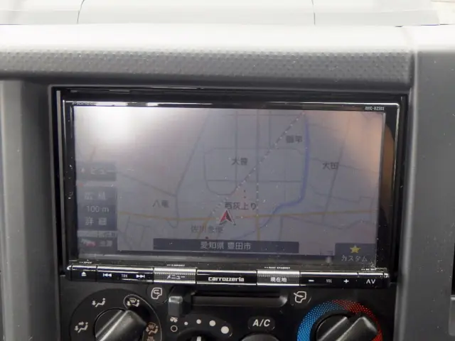 いすゞ エルフ 2RG-NHR88A(2WD)の写真15