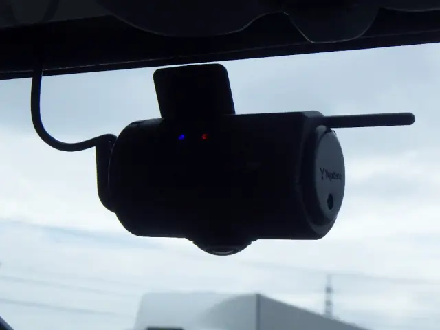 いすゞ エルフ 2RG-NHR88A(2WD)の写真20