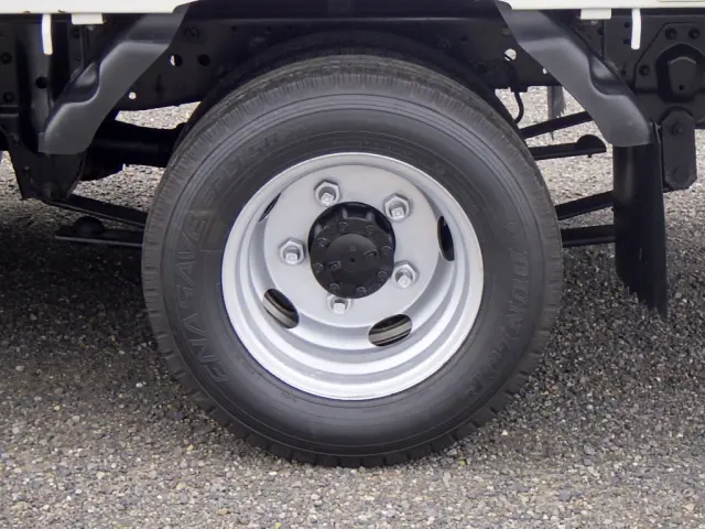 いすゞ エルフ 2RG-NHR88A(2WD)の写真22