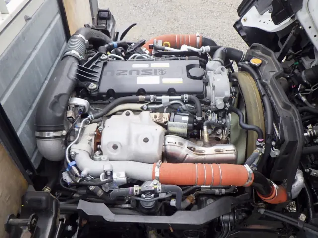 いすゞ エルフ 2RG-NHR88A(2WD)の写真27