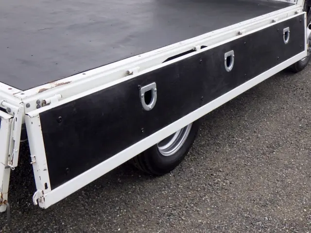 いすゞ エルフ 2RG-NHR88A(2WD)の写真33