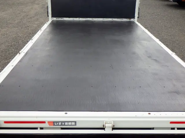 いすゞ エルフ 2RG-NHR88A(2WD)の写真34
