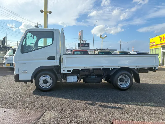三菱 キャンター 2RG-FBA20(2WD)の写真3