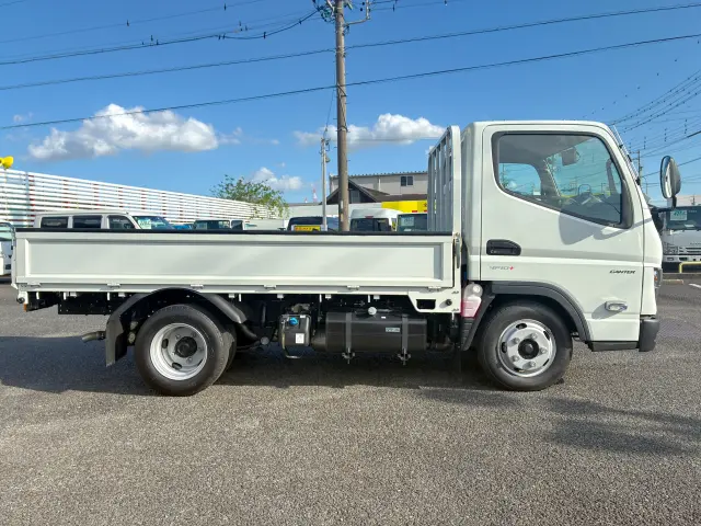 三菱 キャンター 2RG-FBA20(2WD)の写真4