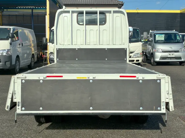 三菱 キャンター 2RG-FBA20(2WD)の写真8