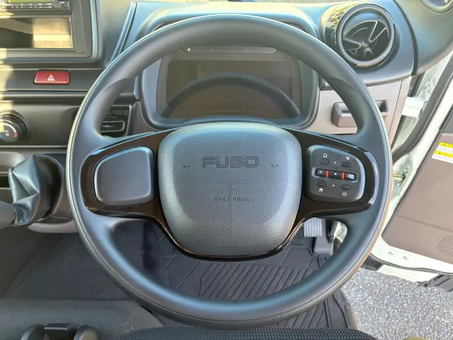 三菱 キャンター 2RG-FBA20(2WD)の写真16