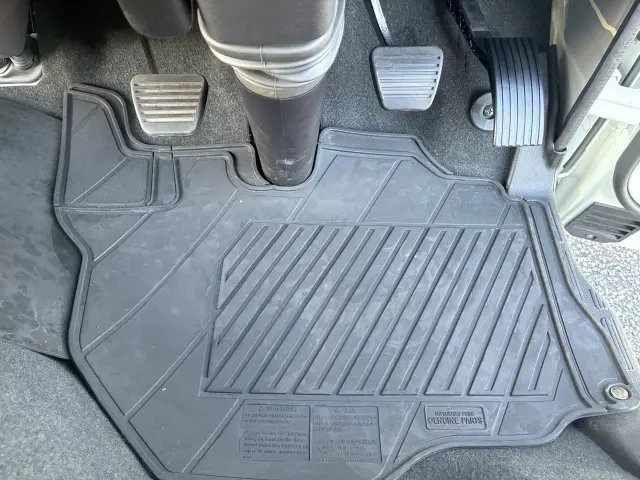三菱 キャンター 2RG-FBA20(2WD)の写真27