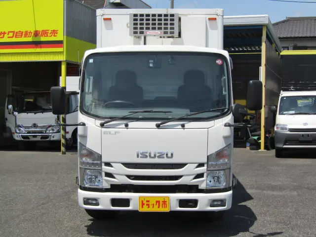 ３０００ｃｃのディーゼルターボエンジンにＡＴミッションを搭載☆ＡＴ限定免許で運転が可能です♪|いすゞ エルフ TRG-NLR85AN(2WD)の写真2