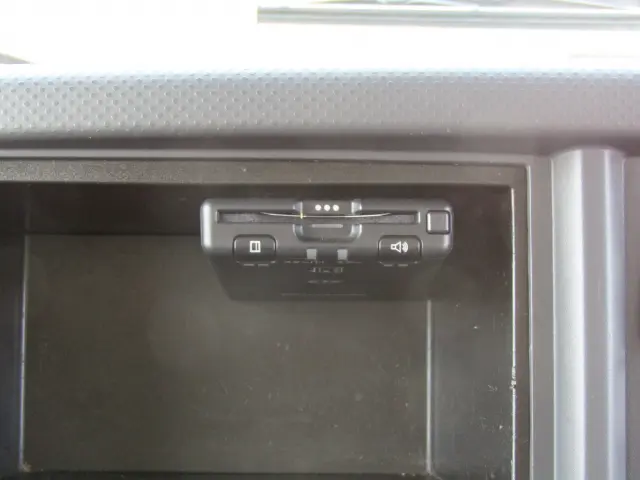 いすゞ エルフ TRG-NLR85AN(2WD)の写真26